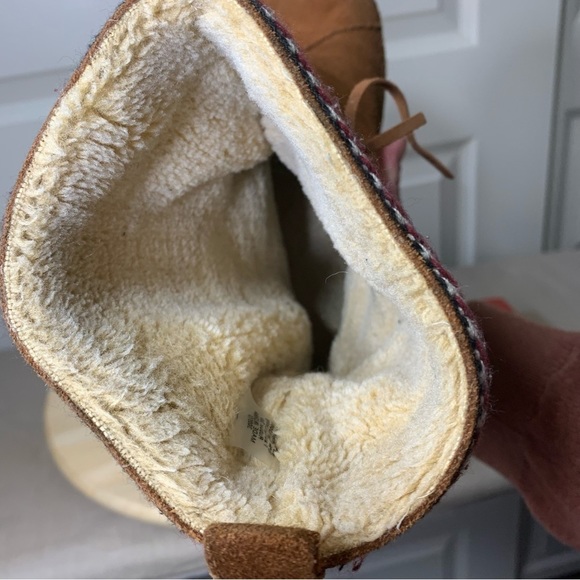 Toms Suede Leather Fleeced Moccasin Boots Rusty Brown Sz 8 Fleece Lining Native - Picture 13 of 16
